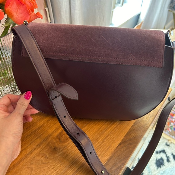 Cuyana Leather & Suede Saddle Crossbody in Burgundy, EXCELLENT CONDITION - Picture 7 of 12